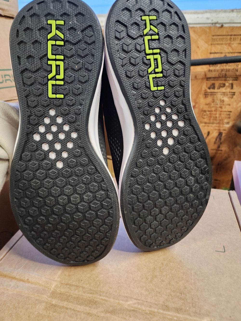 KURU Atom Fusion athletic Sneakers Workout Run Plantar Fasciitis Black White - Picture 6 of 6